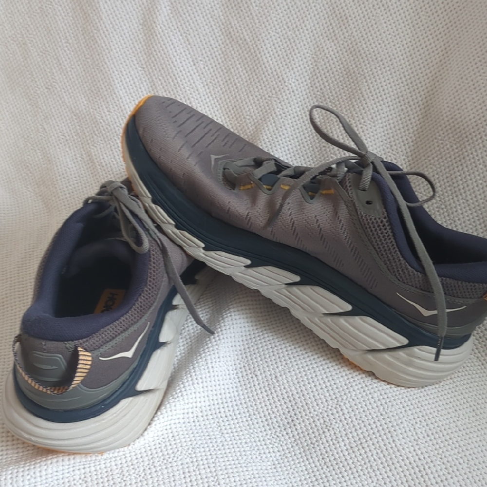 Men's Gray Running Shoes